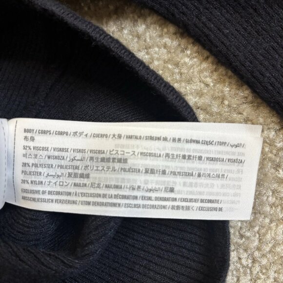 Abercrombie and Fitch Soft AF Ribbed Black Sweater Bodysuit Women’s Medium - Picture 8 of 8